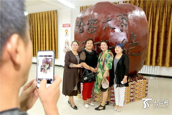 http://news.ts.cn/content/images/attachement/jpg/site1/20160909/7427ea3e9f64193c5ddc46.jpg